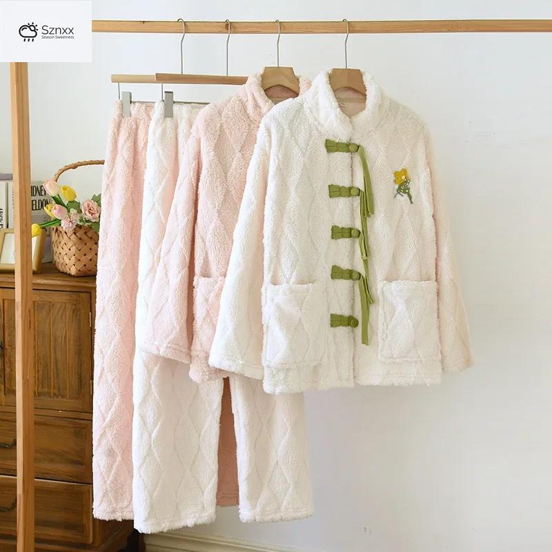 Womens Thickened Flannel Pajama Set With Buckle