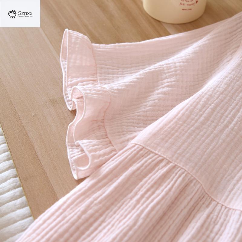 Embroidered Cotton Crepe Short-sleeve Capris Pajama Set
