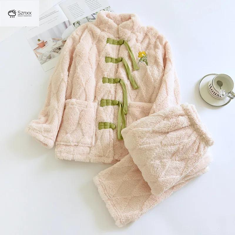 Womens Thickened Flannel Pajama Set With Buckle